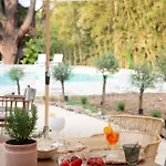Otel La Batisse En Blanc