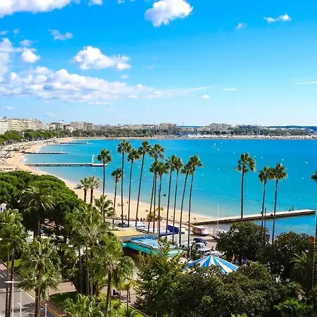 La Batisse En Blanc * Golfe-Juan