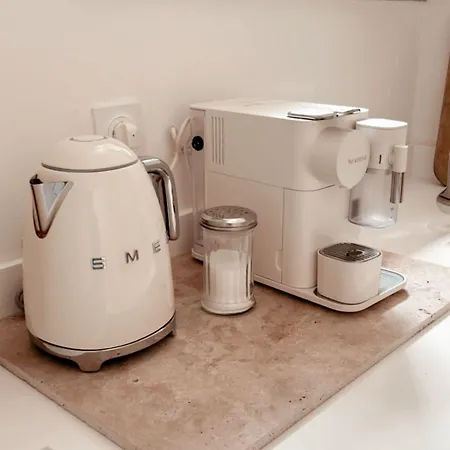 La Batisse En Blanc Ξενοδοχείο *