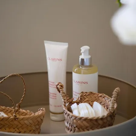 La Batisse En Blanc Golfe Juan