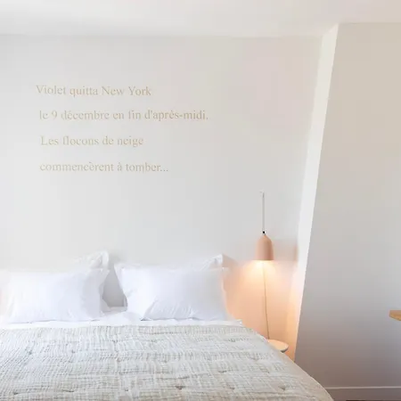 La Bâtisse En Blanc *