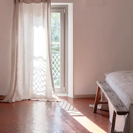 La Batisse En Blanc Golfe Juan