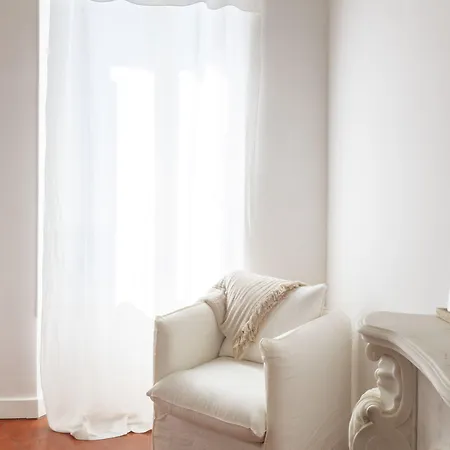 La Bâtisse En Blanc
