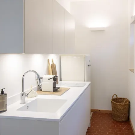 Hotel La Batisse En Blanc Golfe Juan