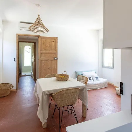 Hotel La Batisse En Blanc